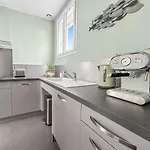 Jardin & Terrasse Prives, A 10 Min De La Rochelle Holiday home *