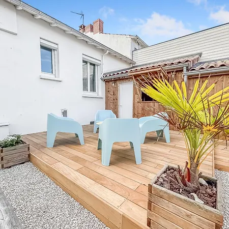 Jardin&terrasse Privés, à 10 Min De La Rochelle Hébergement de vacances Lagord