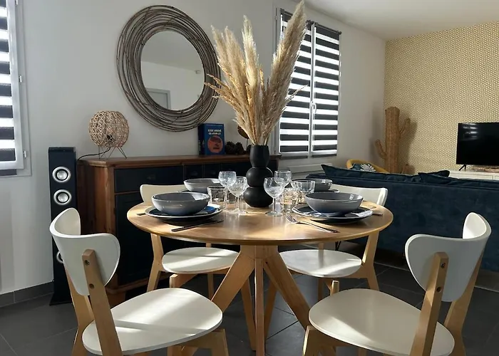 Jardin & Terrasse Prives, A 10 Min De La Rochelle Holiday home *