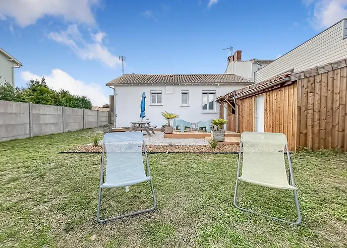 Holiday home Jardin & Terrasse Prives, A 10 Min De La Rochelle